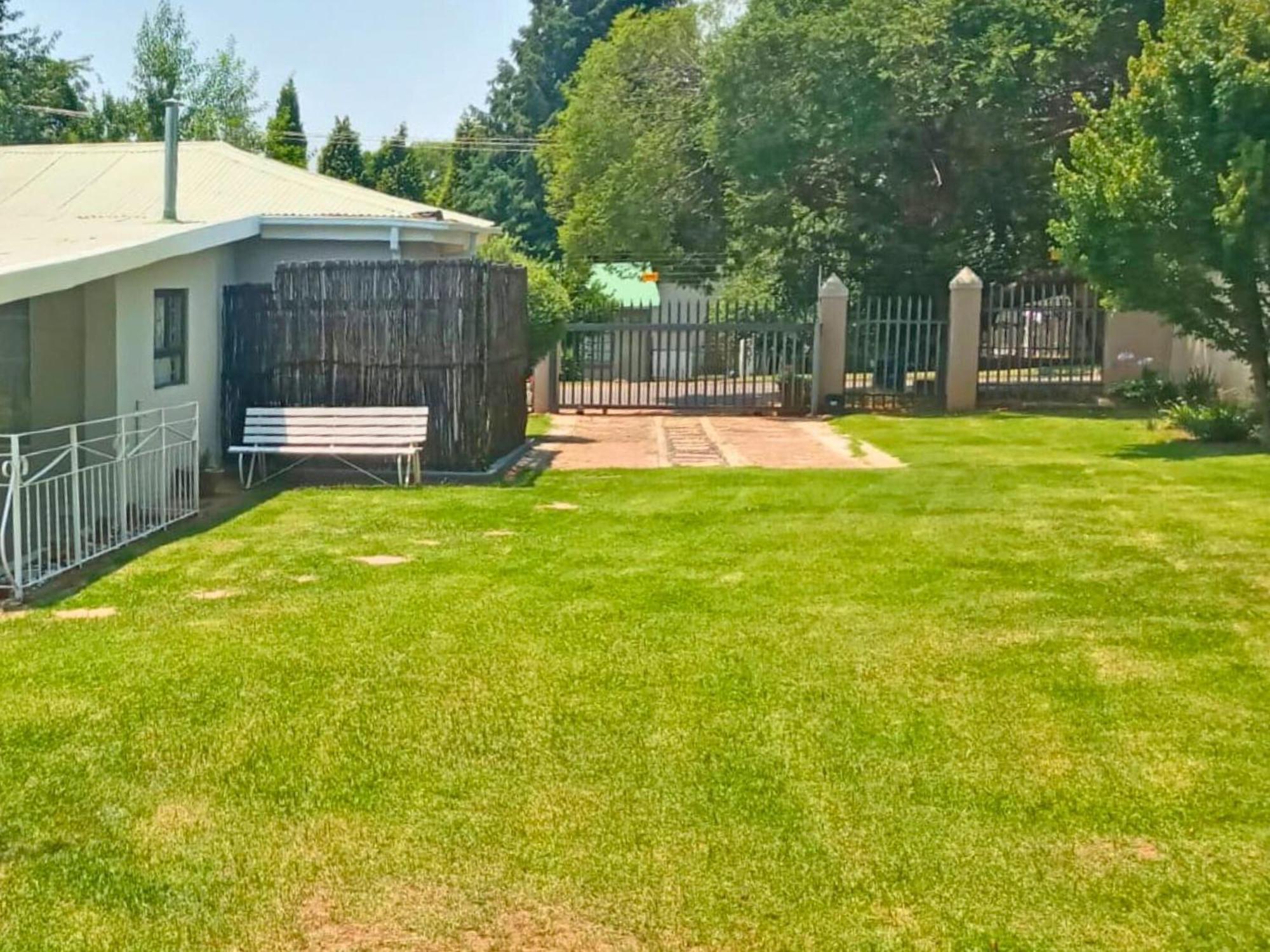 The Browns' Luxury Suites & Cottage Dullstroom Exterior photo